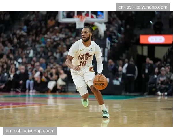 快船挡拆战术优化 加兰与伦纳德高位配合创造投篮空间 快船挡拆战术优化 加兰与伦纳德高位配合创造投篮空间